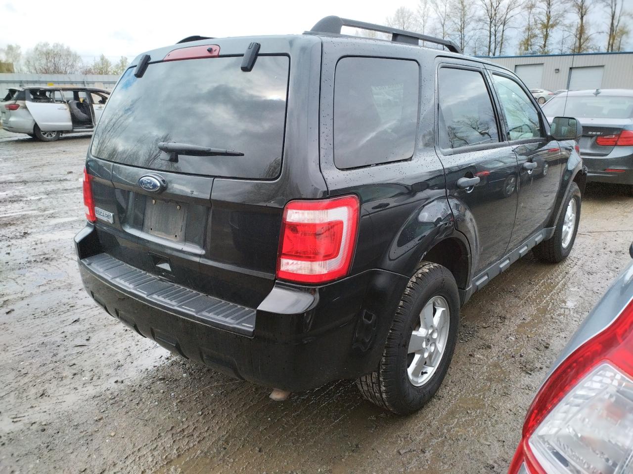 Photo 4 from auction – 2010 FORD ESCAPE XLT with VIN 1FMCU0D79AKB51168