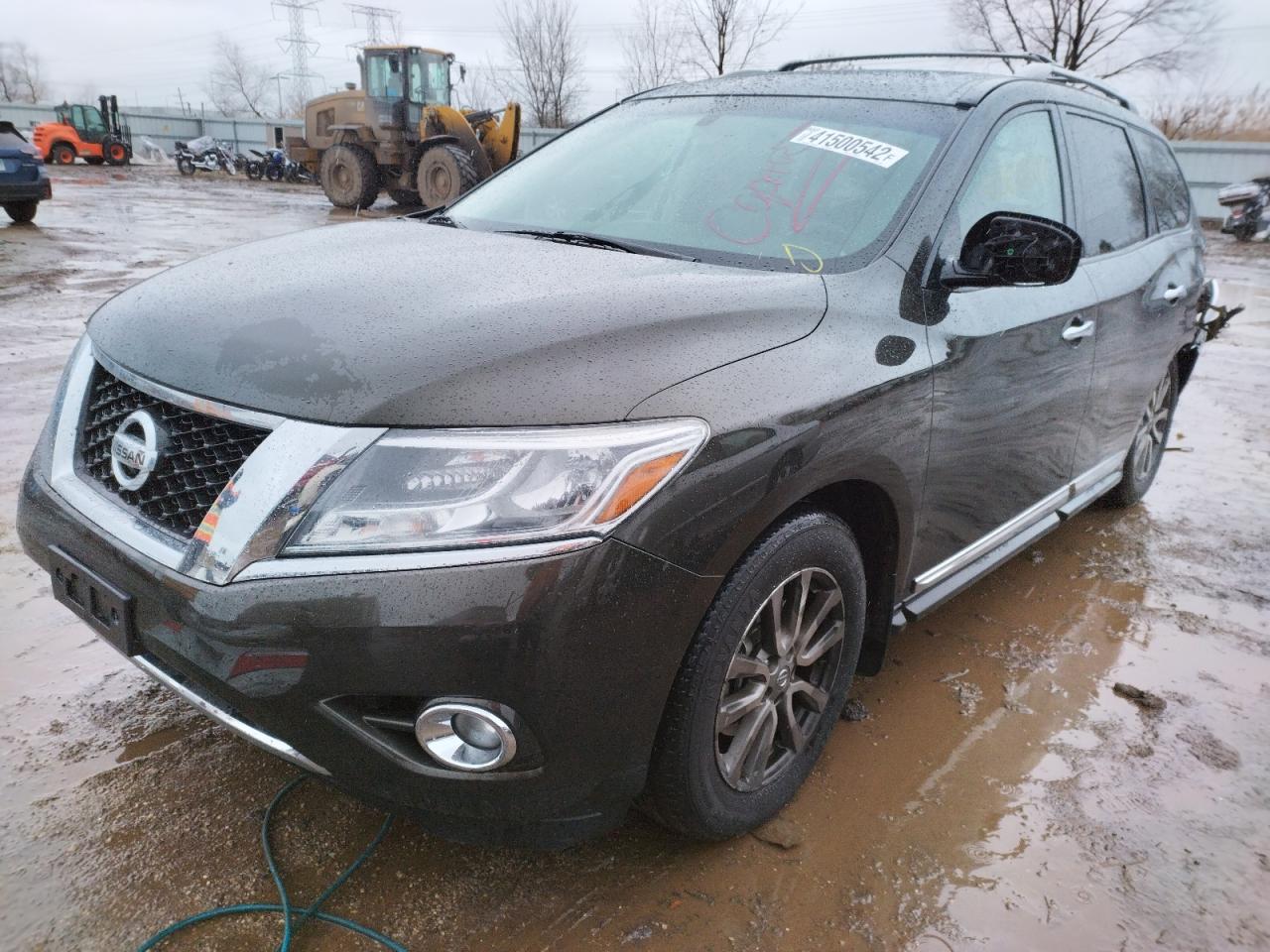 Photo 2 from auction – 2015 NISSAN PATHFINDER with VIN 5N1AR2MM0FC718895
