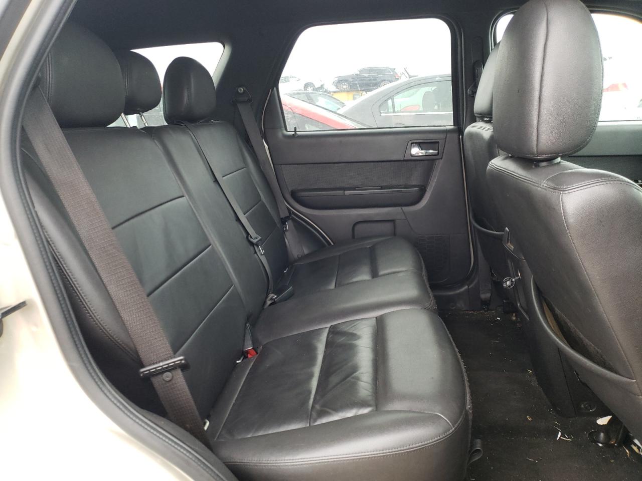 Photo 6 from auction – 2010 FORD ESCAPE LIM with VIN 1FMCU9EG9AKB12339