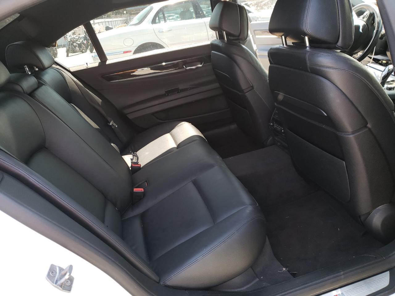 Photo 6 from auction – 2013 BMW 740 LI with VIN WBAYE4C56DD136860