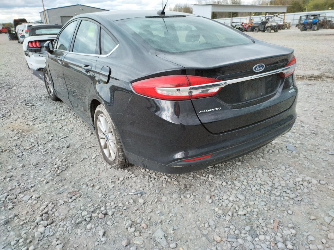 Photo 3 from auction – 2017 FORD FUSION SE with VIN 3FA6P0HD1HR398902