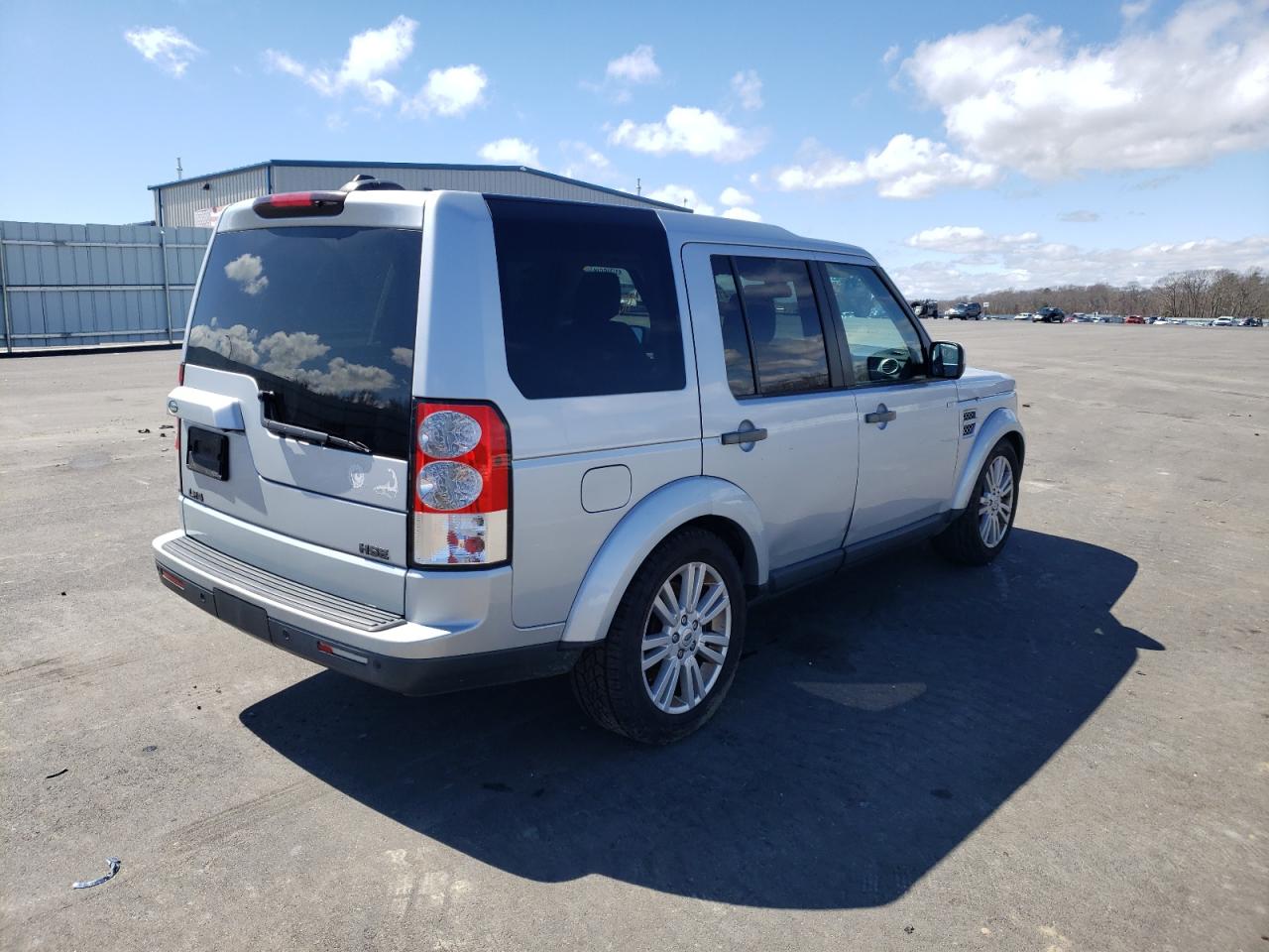 Photo 4 from auction – 2011 LAND ROVER LR4 HSE with VIN SALAG2D46BA553024