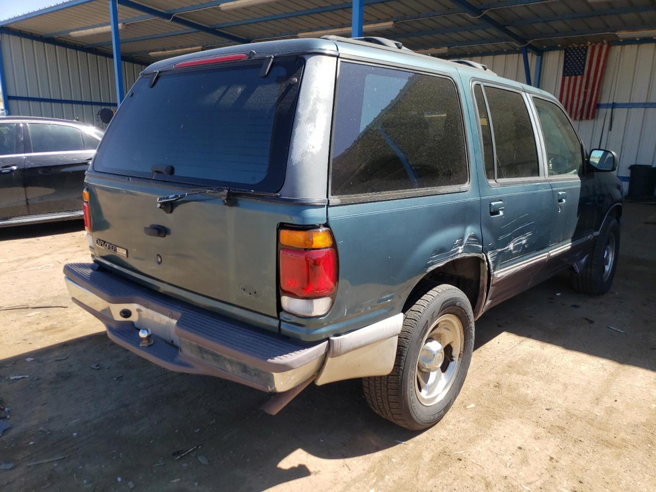 Photo 4 from auction – 1996 FORD EXPLORER with VIN 1FMDU34X1TZA19831