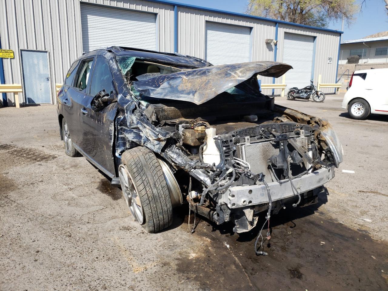 NISSAN PATHFINDER 2014 with VIN 5N1AR2MN6EC644020 - Photo from auction
