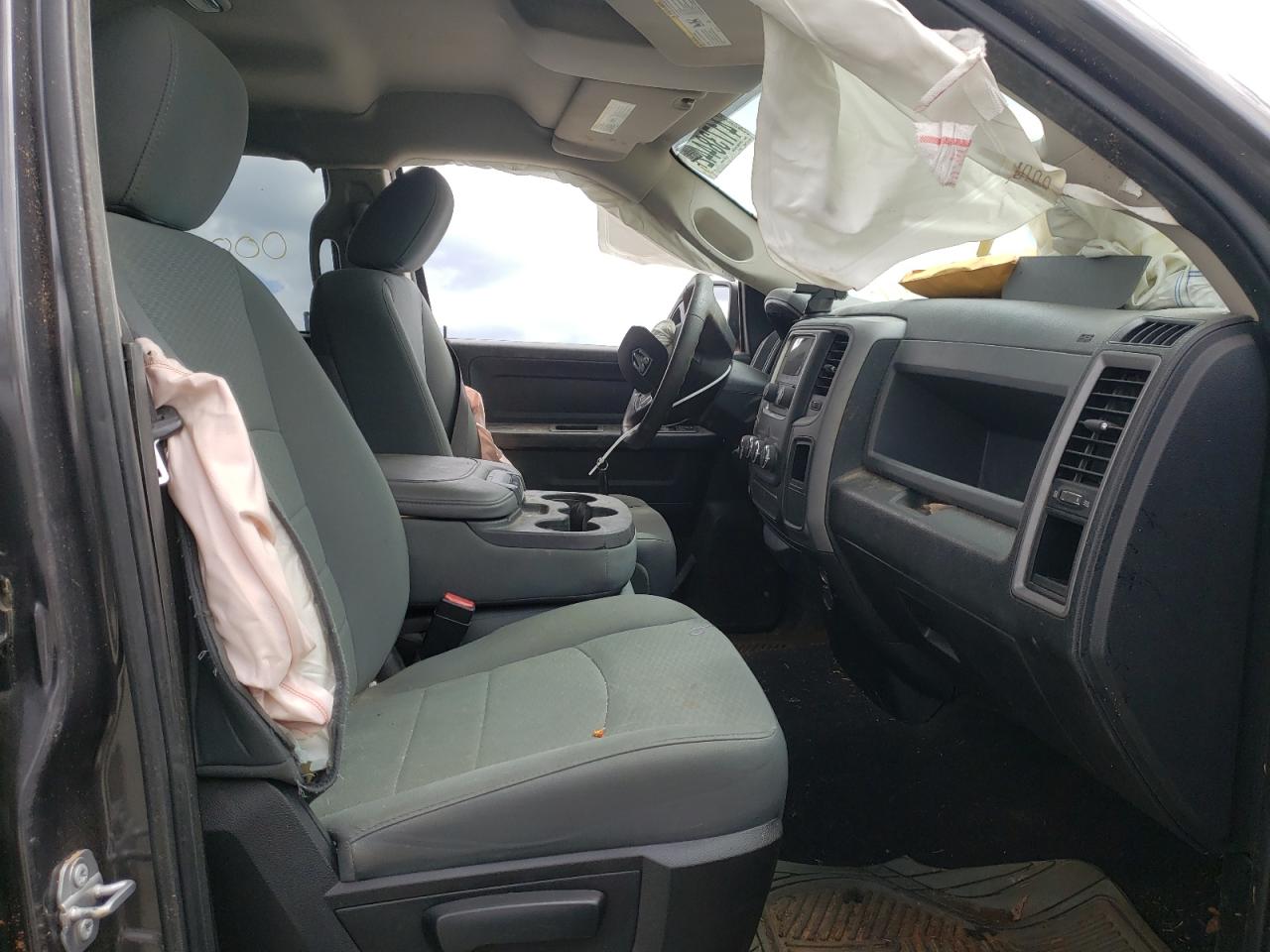 Photo 5 from auction – 2017 RAM 1500 ST with VIN 1C6RR7FT4HS701221