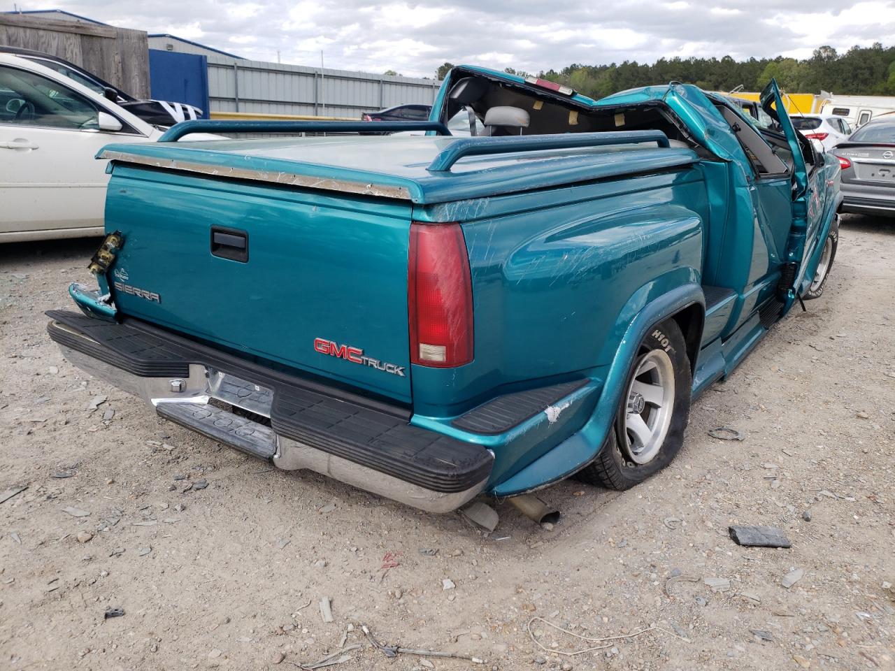 Photo 4 from auction – 1996 GMC SIERRA C15 with VIN 2GDEC19R7T1504568