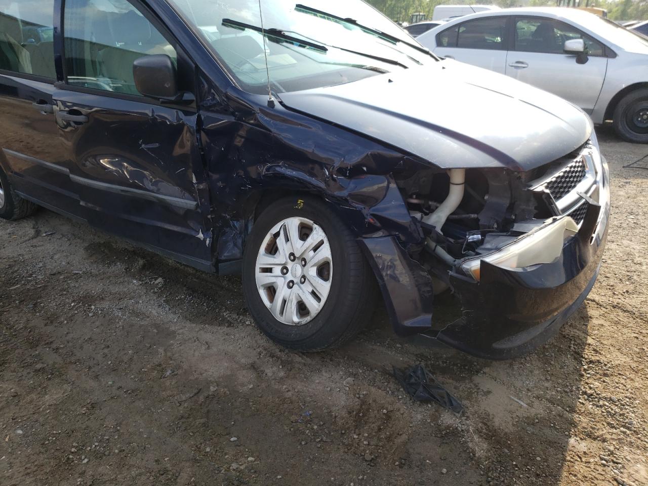 Photo 9 from auction – 2014 DODGE GRAND CARA with VIN 2C4RDGBG1ER102192