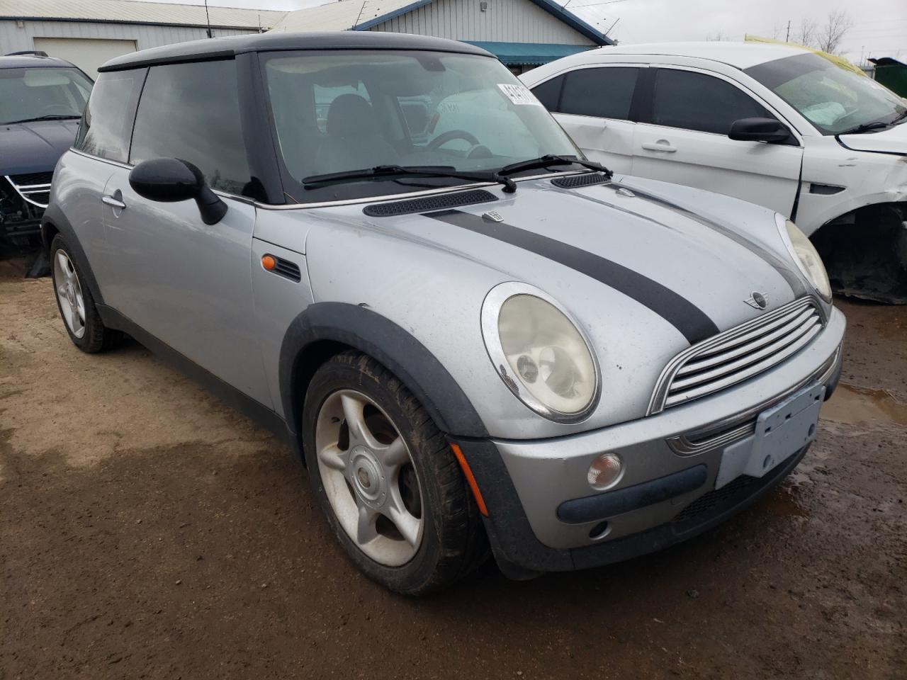MINI COOPER 2004 with VIN WMWRC33414TJ57780 - Photo from auction
