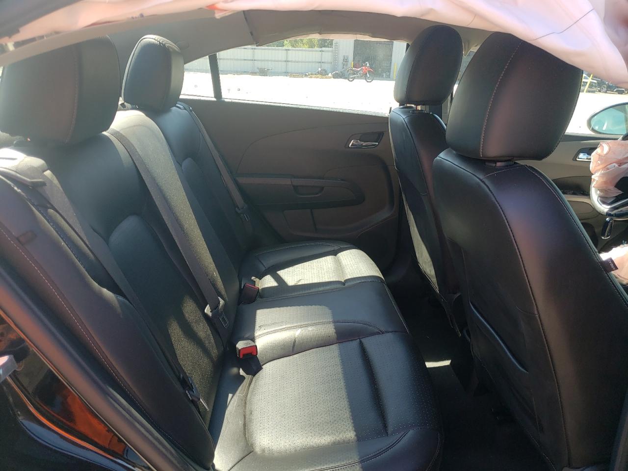 Photo 6 from auction – 2019 CHEVROLET SONIC PREM with VIN 1G1JF5SBXK4123937