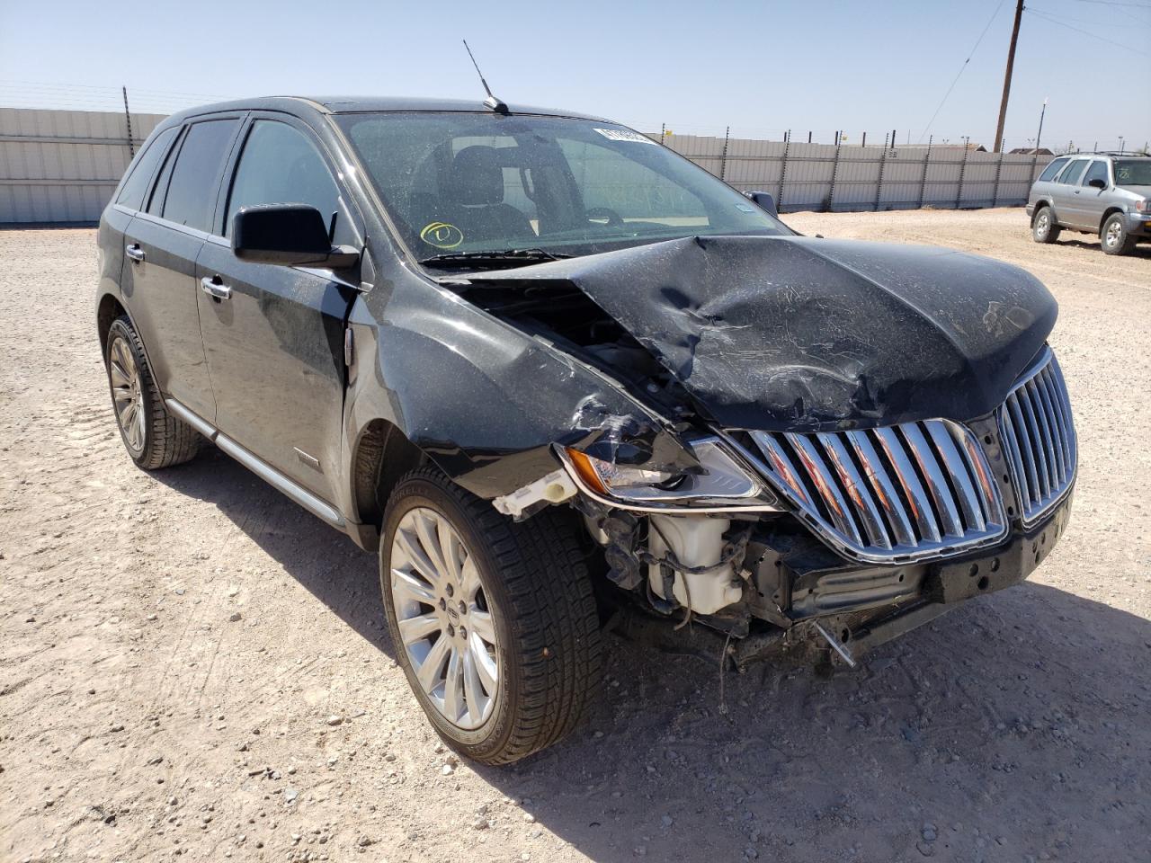 LINCOLN MKX 2011 with VIN 2LMDJ6JK8BBJ12452 - Photo from auction
