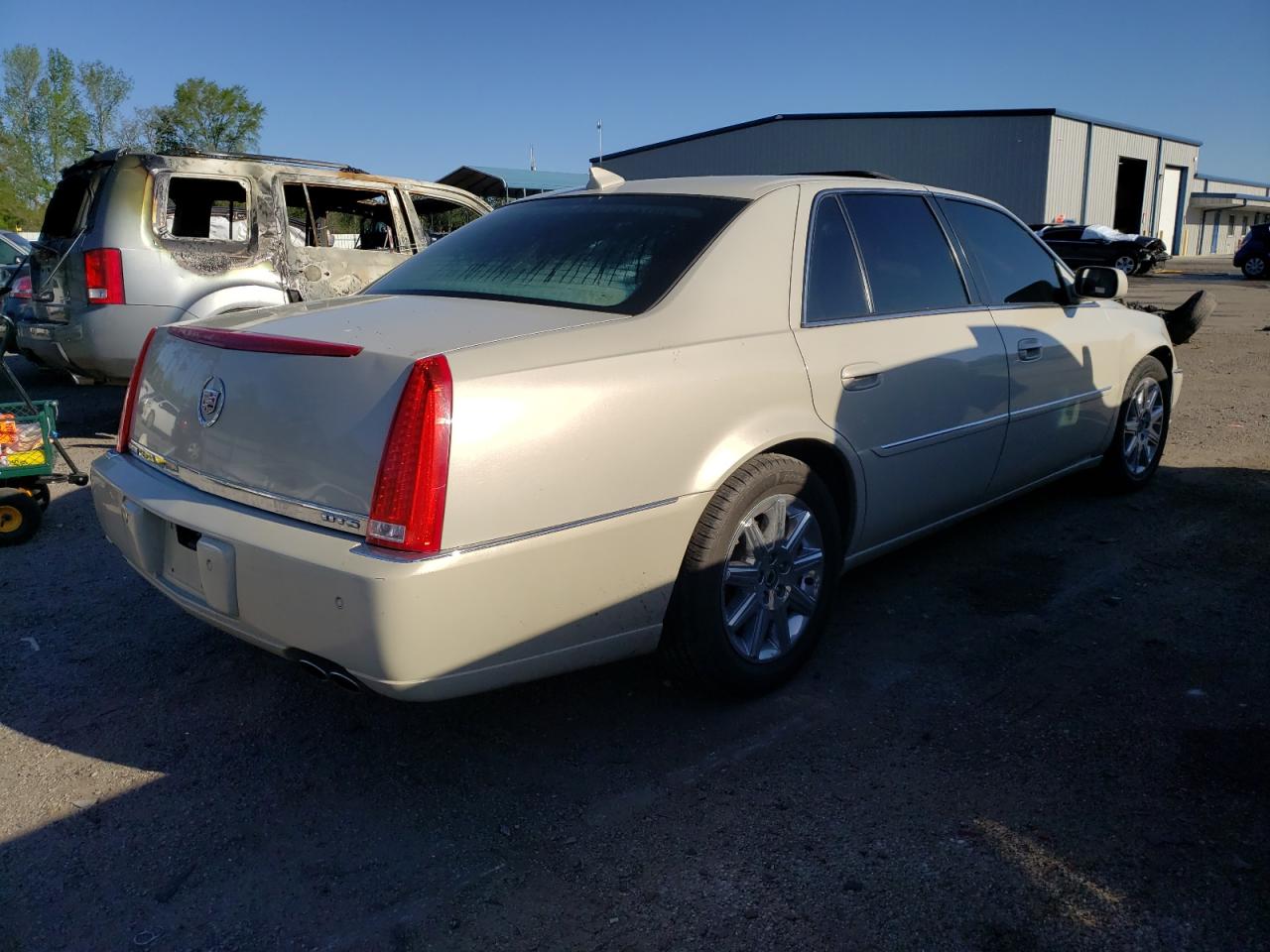 Photo 4 from auction – 2011 CADILLAC DTS PREMIU with VIN 1G6KH5E6XBU128367