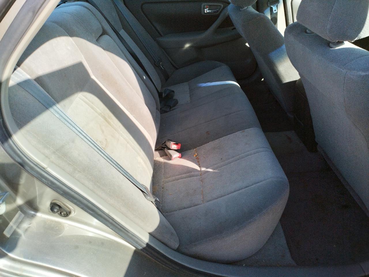 Photo 6 from auction – 2001 TOYOTA CAMRY CE with VIN JT2BF22K610300654