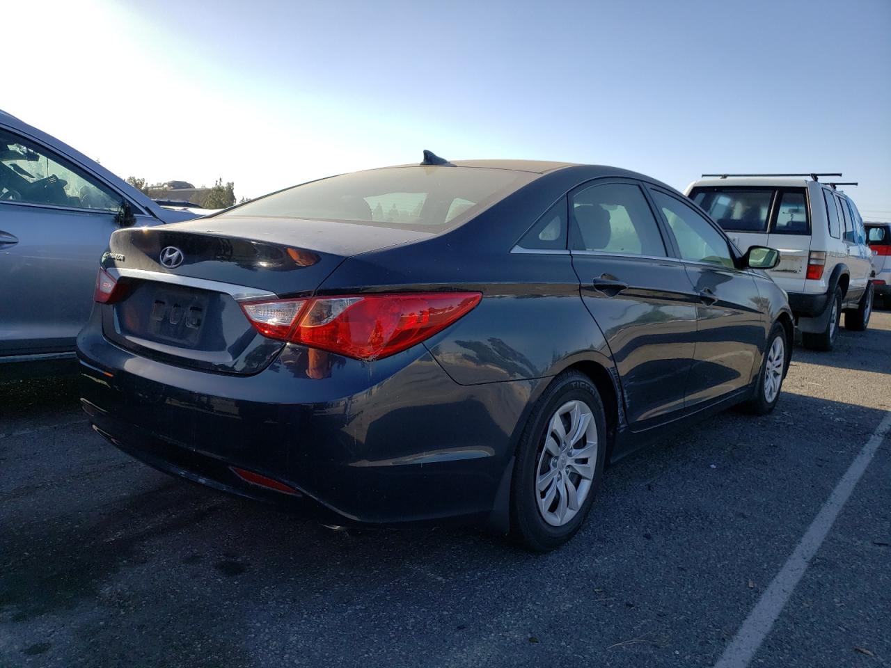 Photo 4 from auction – 2012 HYUNDAI SONATA GLS with VIN 5NPEB4AC7CH372958