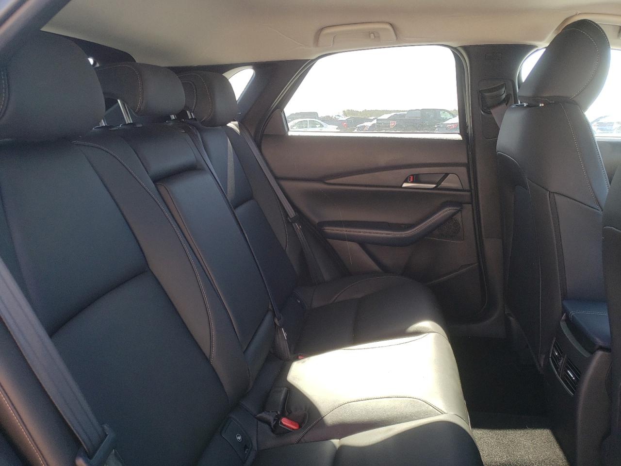 Photo 6 from auction – 2021 MAZDA CX-30 SELE with VIN 3MVDMBBL7MM212937