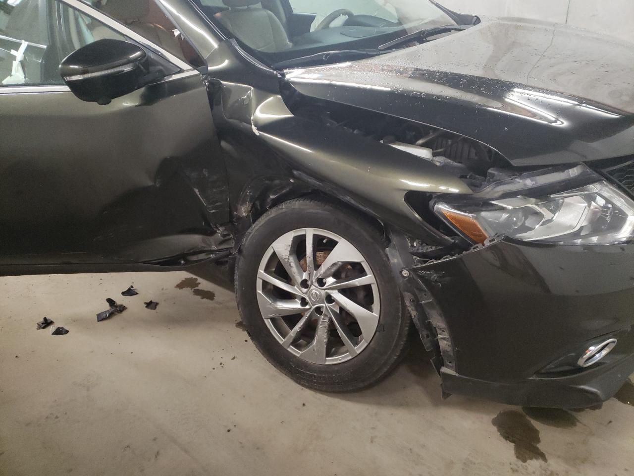 Photo 9 from auction – 2015 NISSAN ROGUE S with VIN 5N1AT2MVXFC887140