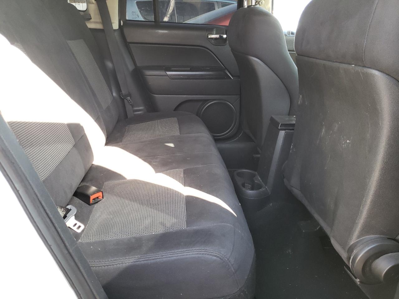 Photo 6 from auction – 2011 JEEP COMPASS SP with VIN 1J4NT1FA1BD215752