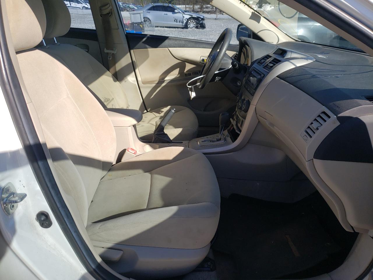 Фото 5 с аукциона – 2012 TOYOTA COROLLA BA с VIN 5YFBU4EE2CP067721