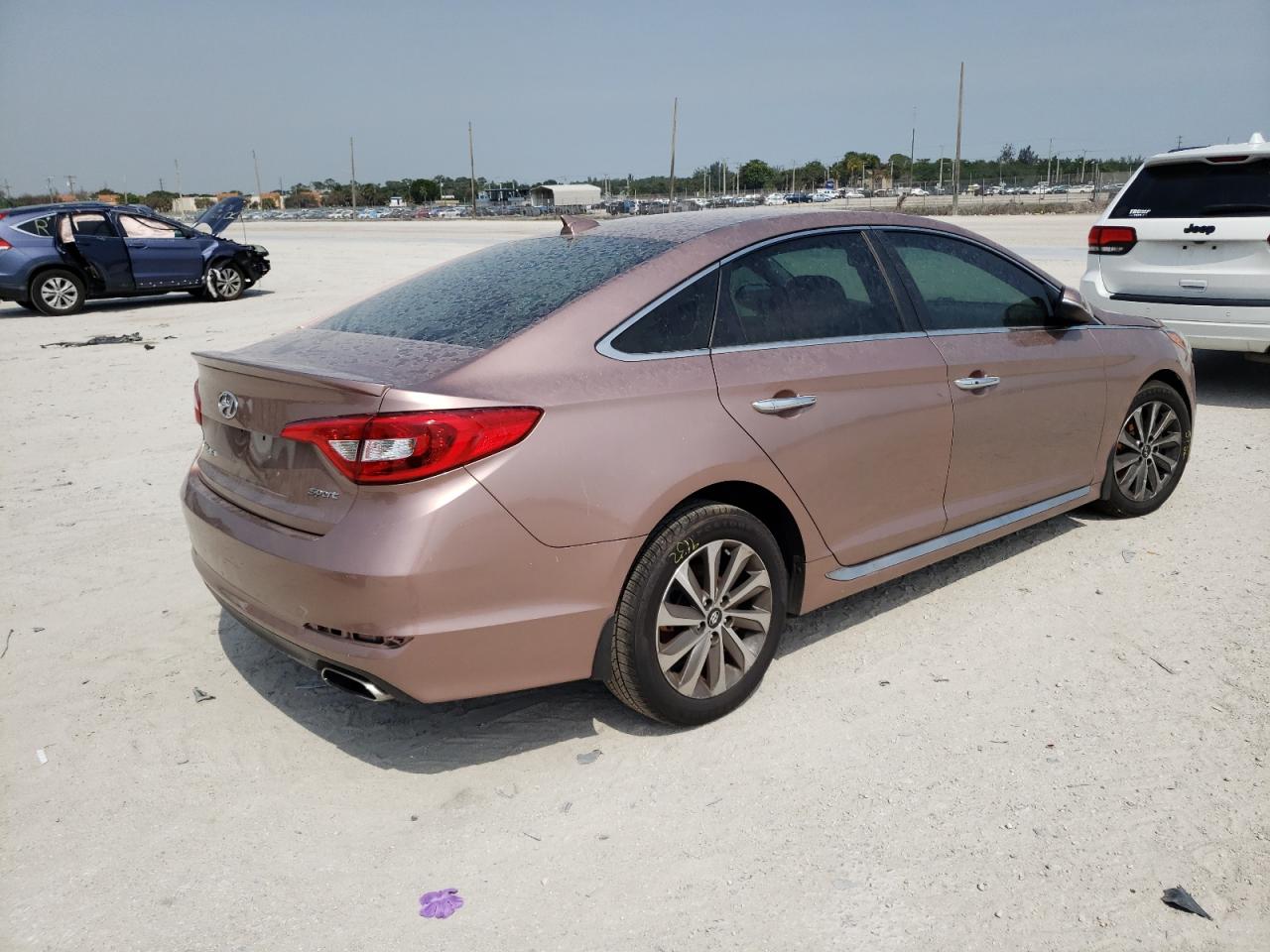 Photo 14 from auction – 2016 HYUNDAI SONATA SPO with VIN 5NPE34AF9GH327825