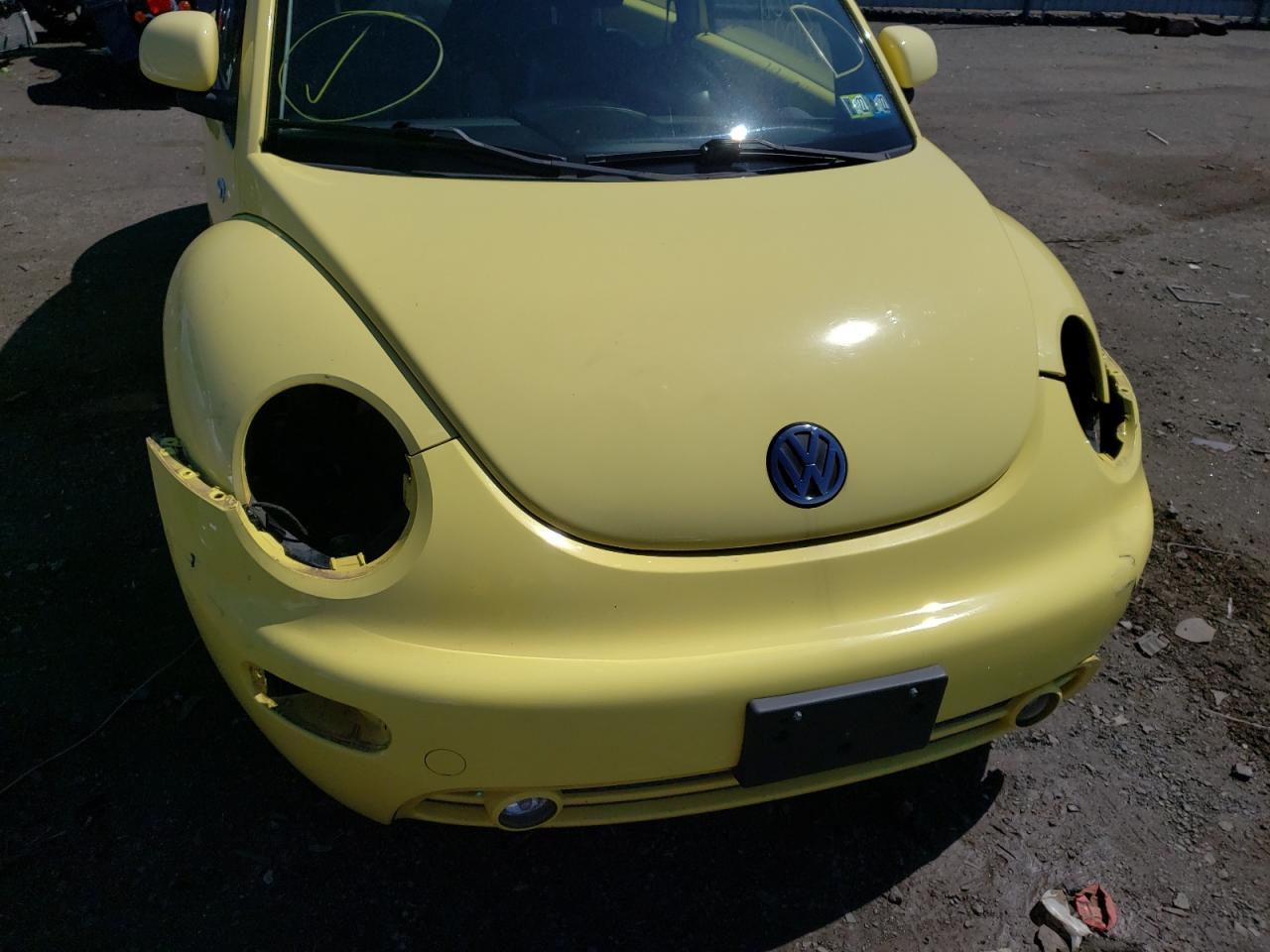 Photo 9 from auction – 2000 VOLKSWAGEN NEW BEETLE with VIN 3VWDD21C7YM431970