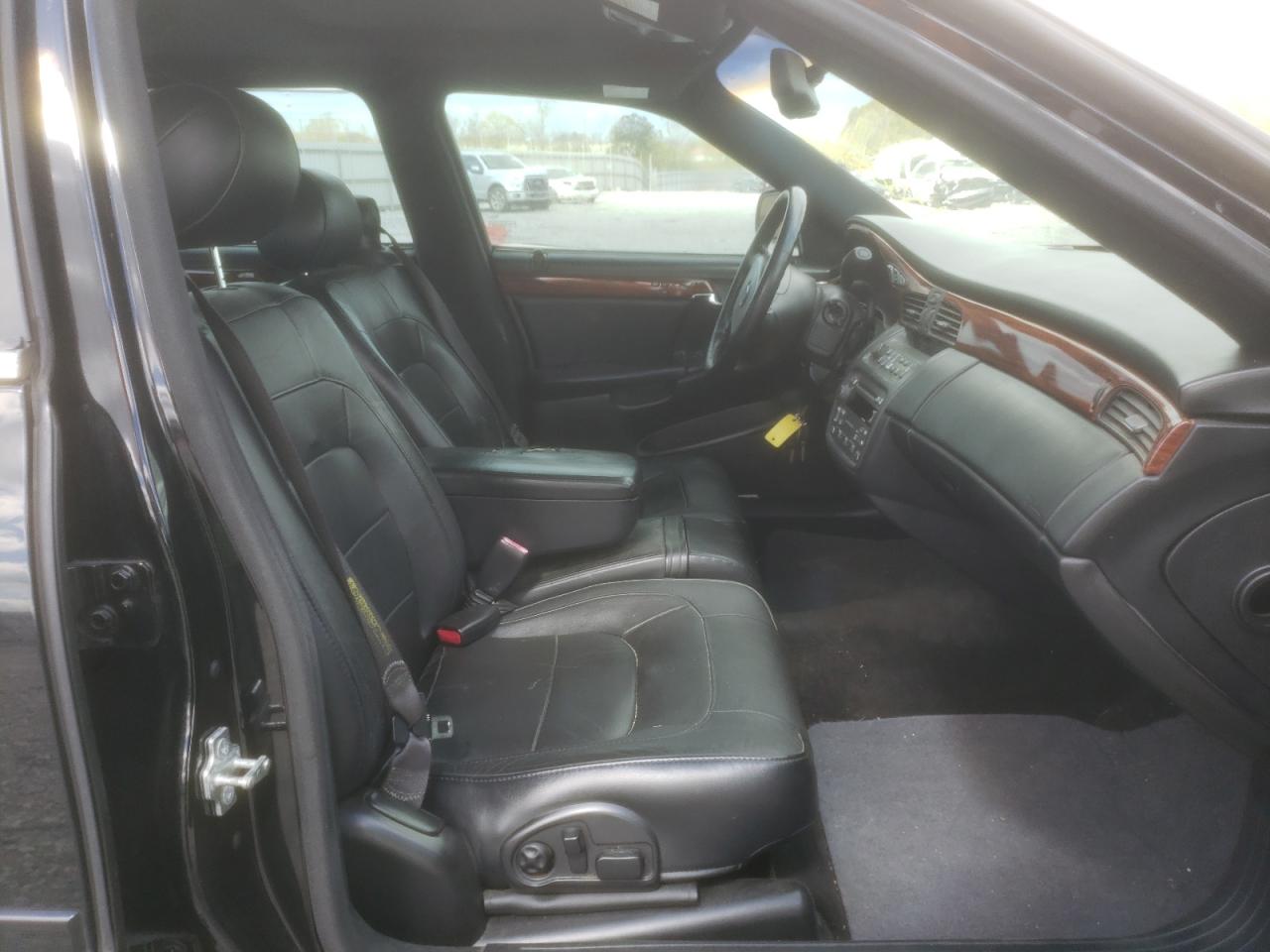 Photo 5 from auction – 2005 CADILLAC DEVILLE with VIN 1G6KD54Y05U166595