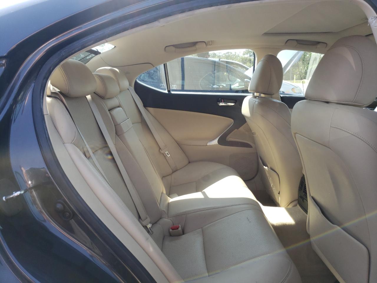 Photo 6 from auction – 2006 LEXUS IS 250 with VIN JTHBK262265018890