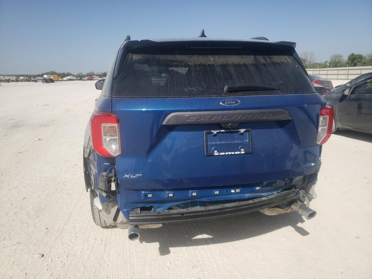 Photo 9 from auction – 2022 FORD EXPLORER X with VIN 1FMSK7DH0NGA16818