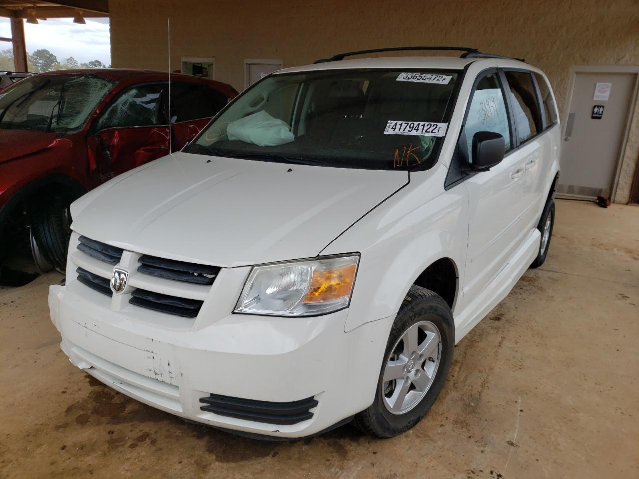 Photo 2 from auction – 2010 DODGE GRAND CARA with VIN 2D4RN3D19AR401747
