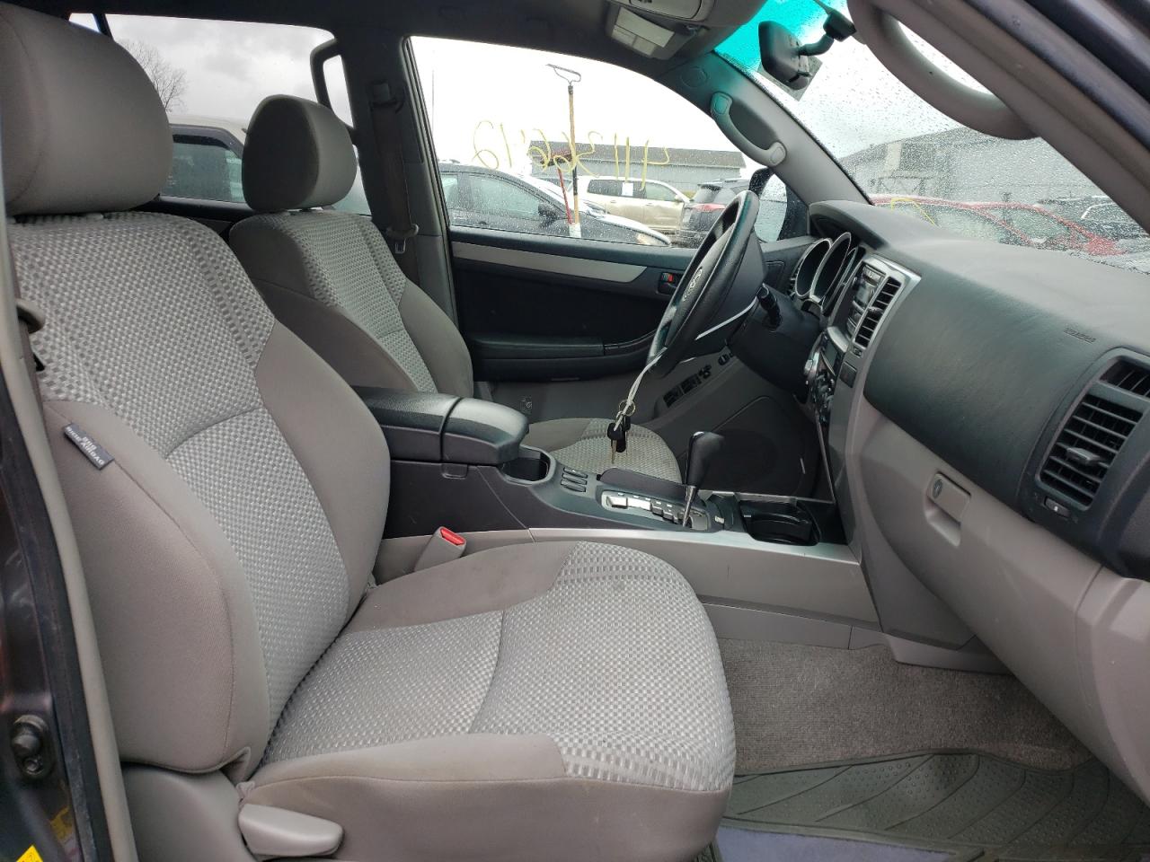 Photo 5 from auction – 2008 TOYOTA 4RUNNER SR with VIN JTEBU14R28K029670