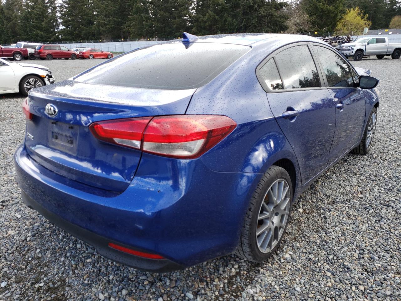 Photo 4 from auction – 2018 KIA FORTE LX with VIN 3KPFL4A75JE180587