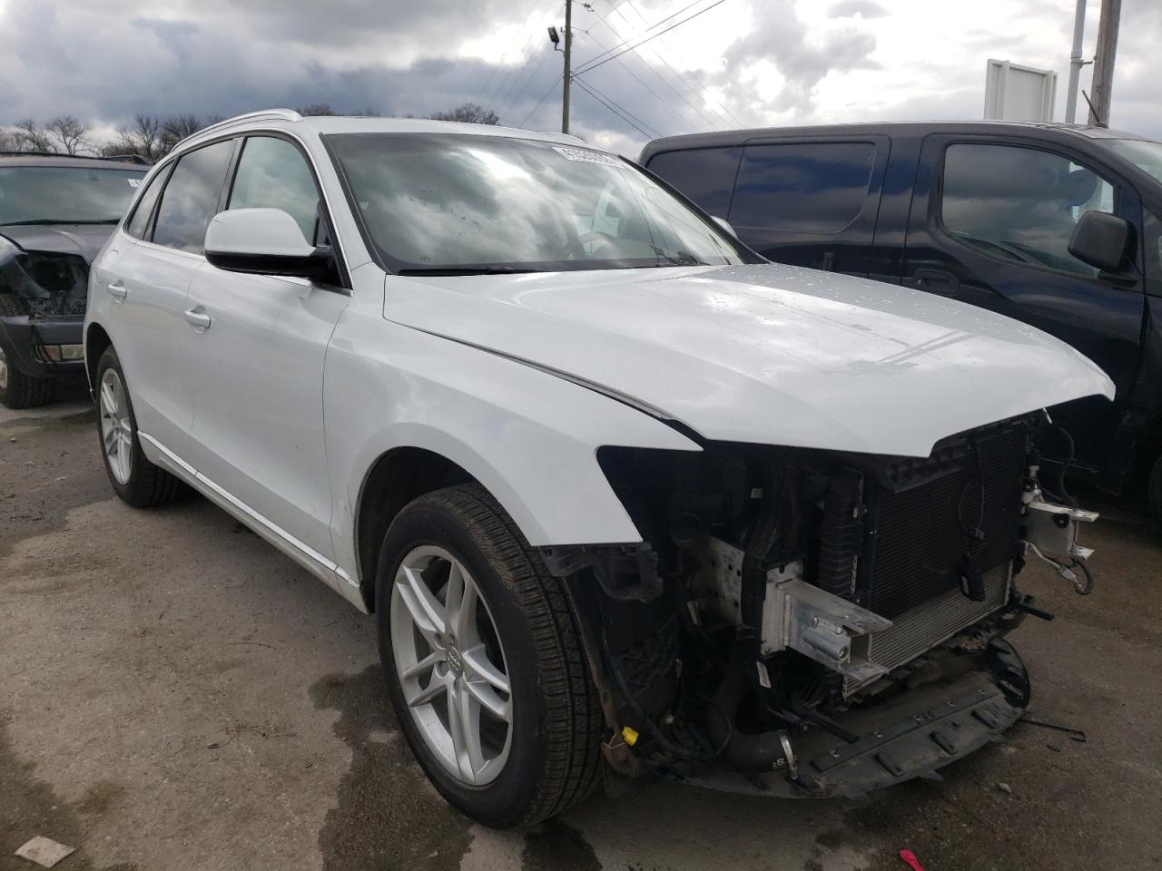 AUDI Q5 PREMIUM 2017 with VIN WA1L2AFP8HA019381 - Photo from auction
