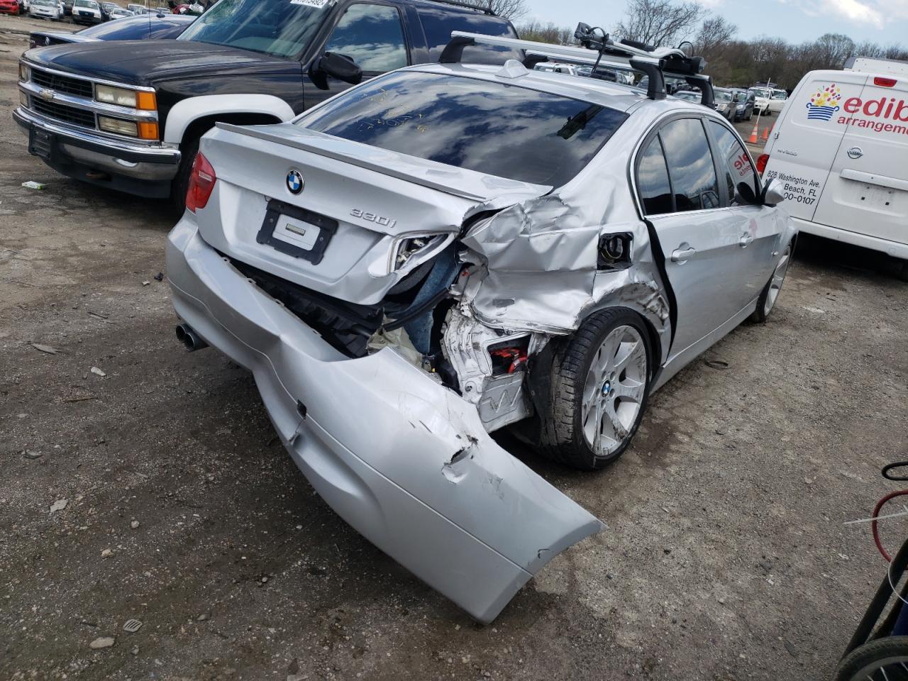 Photo 4 from auction – 2006 BMW 330 I with VIN WBAVB33526KS38970