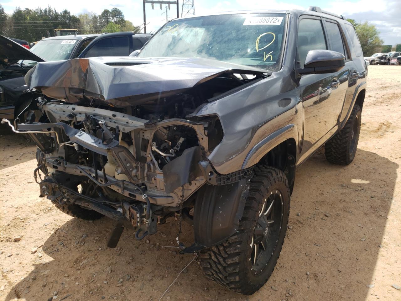 Photo 2 from auction – 2014 TOYOTA 4RUNNER SR with VIN JTEBU5JR3E5200819