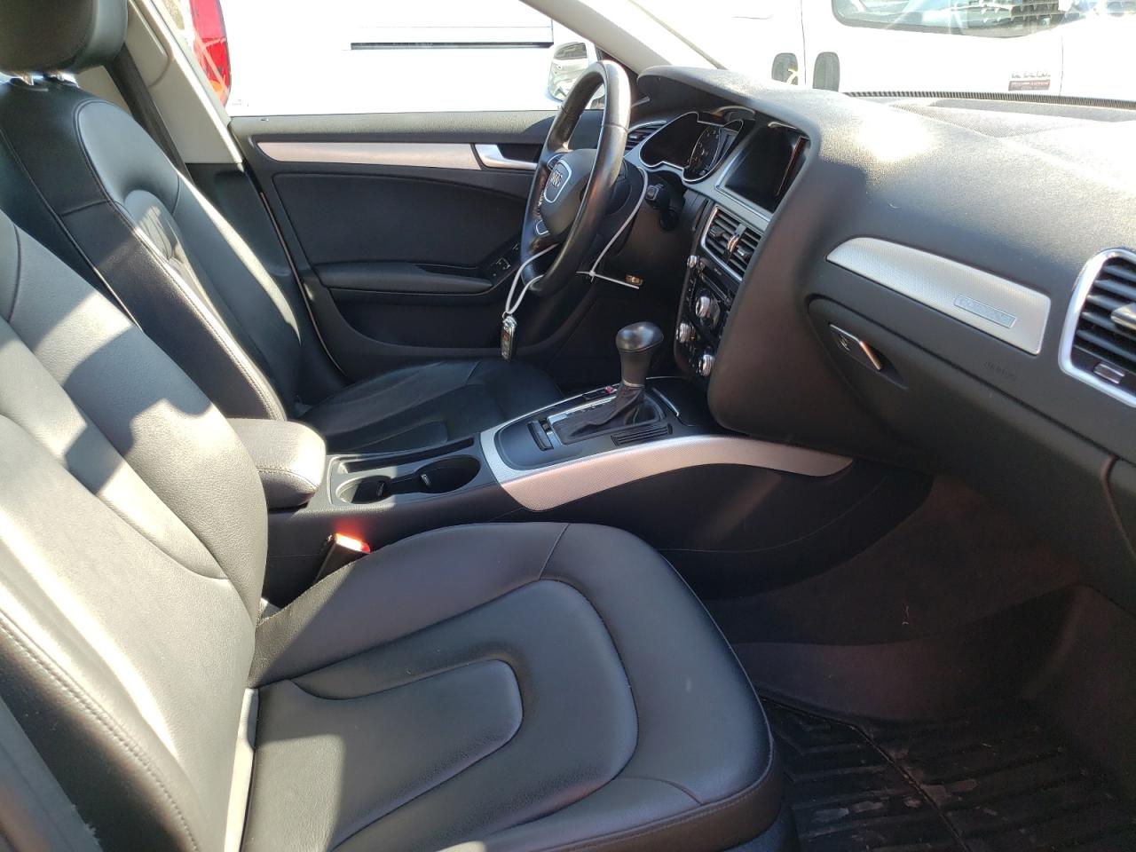 Photo 5 from auction – 2015 AUDI A4 PREMIUM with VIN WAUBFAFL1FN003190