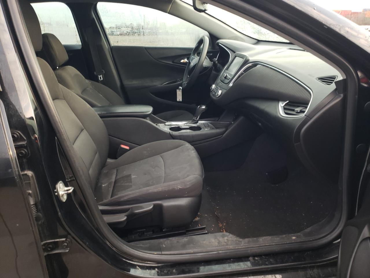 Photo 5 from auction – 2016 CHEVROLET MALIBU LT with VIN 1G1ZE5ST7GF289634