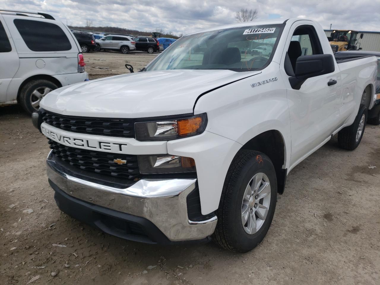 Photo 2 from auction – 2021 CHEVROLET SILVERADO with VIN 3GCNWAEF4MG316039