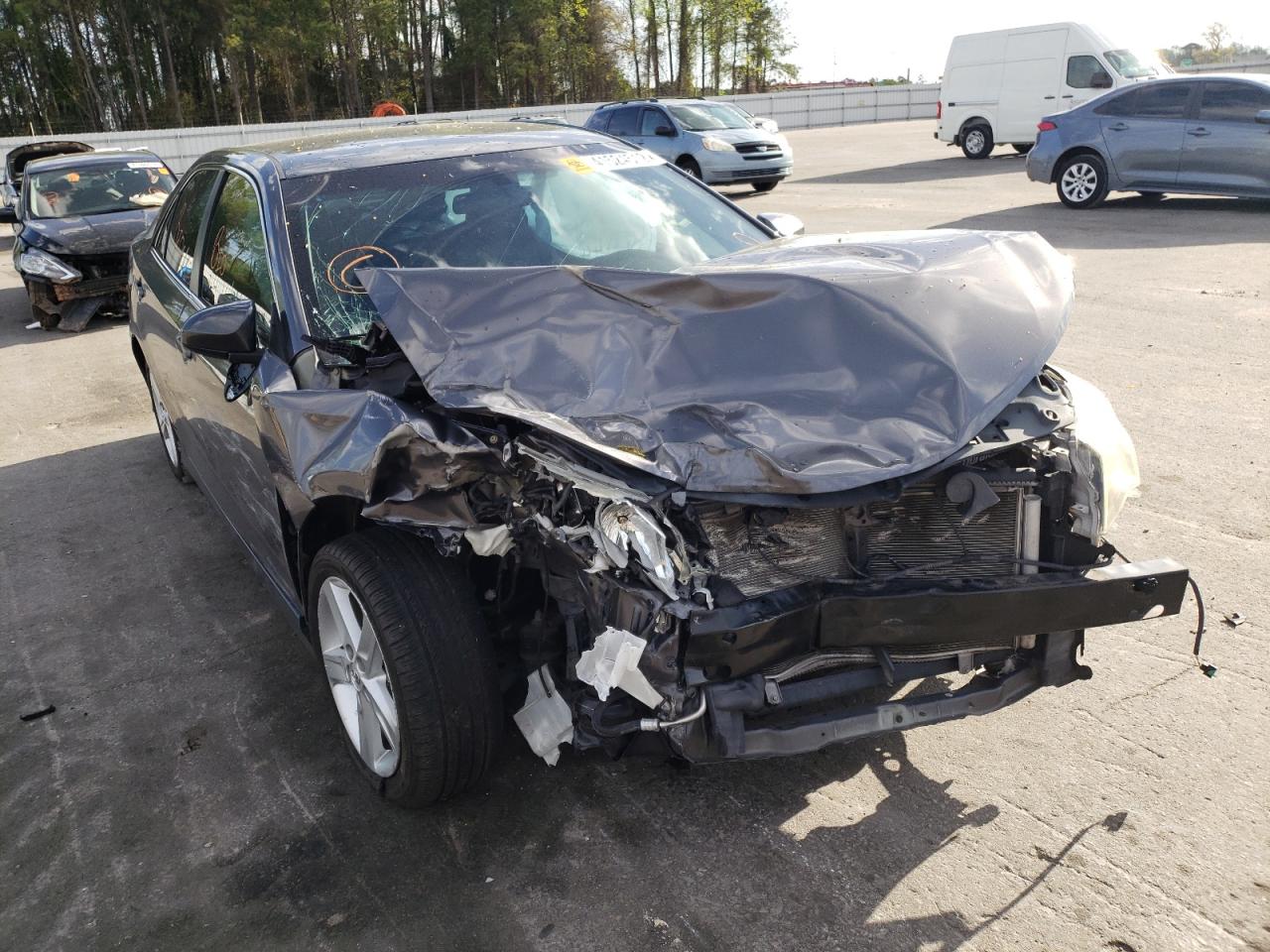 TOYOTA CAMRY L 2013 with VIN 4T1BF1FK5DU265223 - Photo from auction