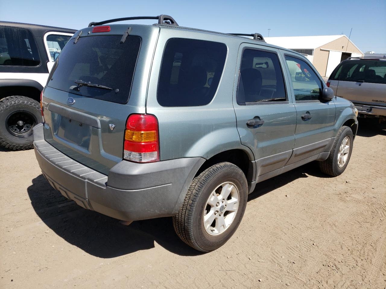 Photo 4 from auction – 2006 FORD ESCAPE XLT with VIN 1FMYU93186KC41880