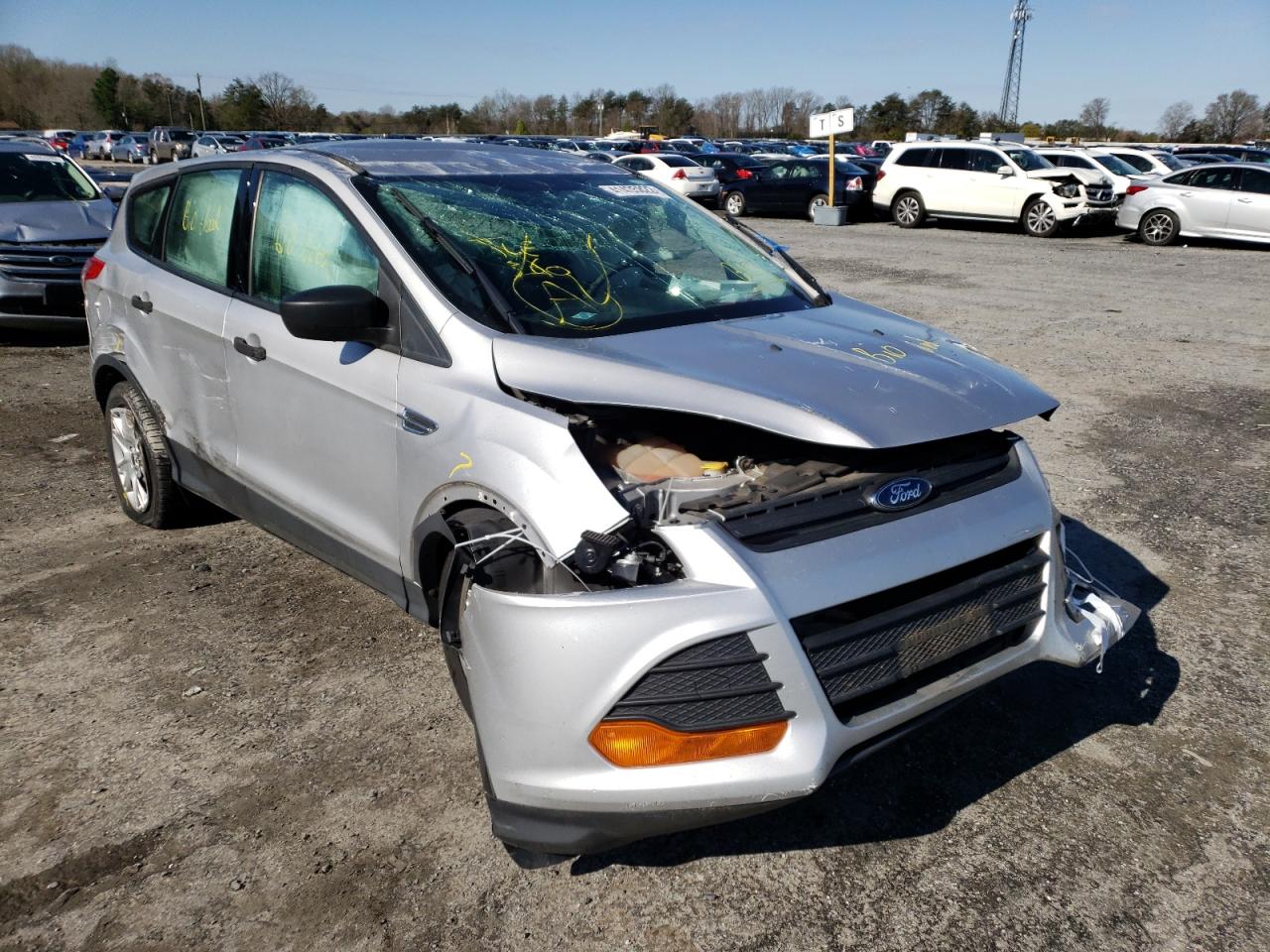 FORD ESCAPE S 2013 with VIN 1FMCU0F75DUC09752 - Photo from auction