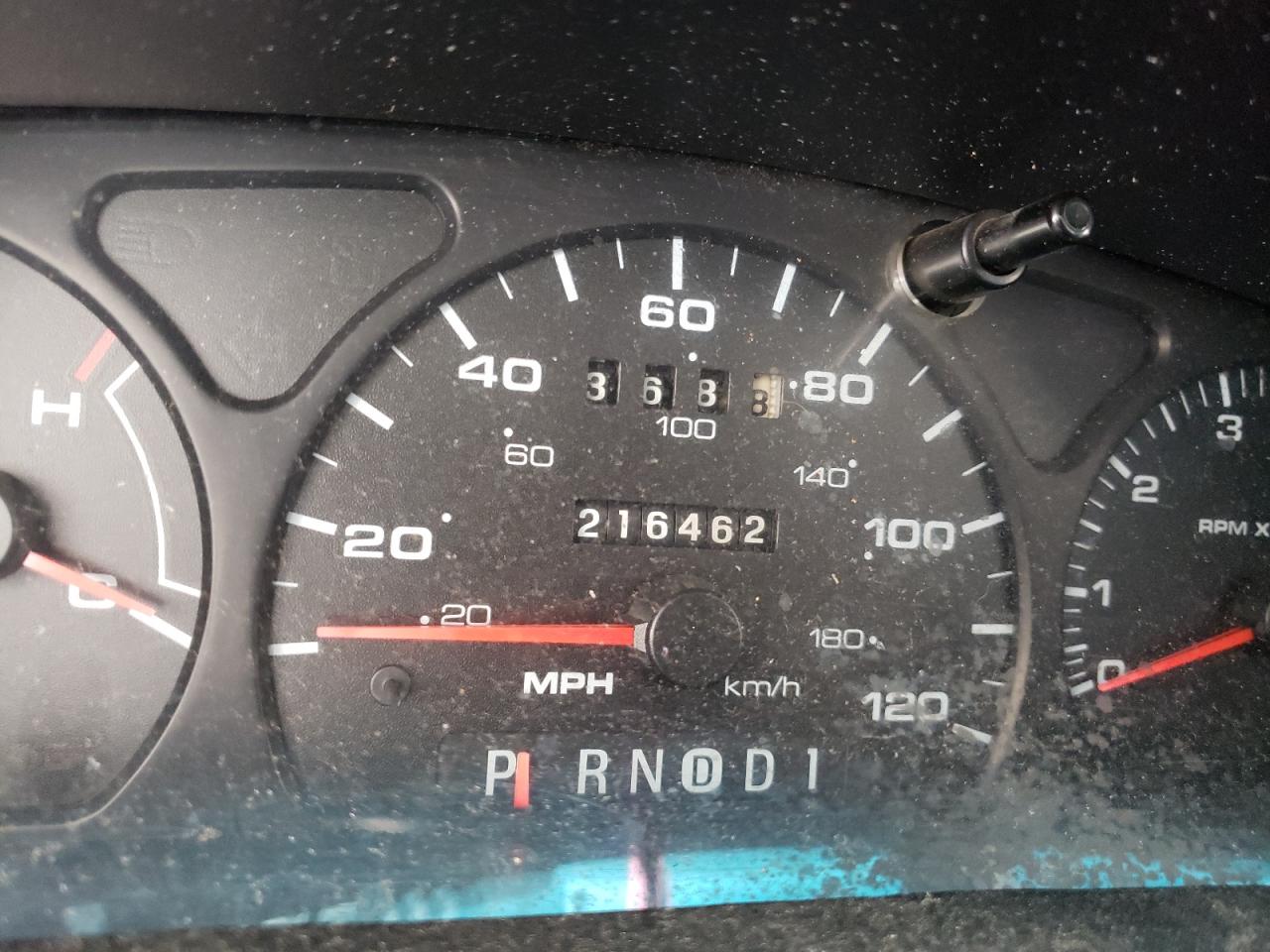 Photo 8 from auction – 2000 FORD TAURUS SE with VIN 1FAFP5328YA281752