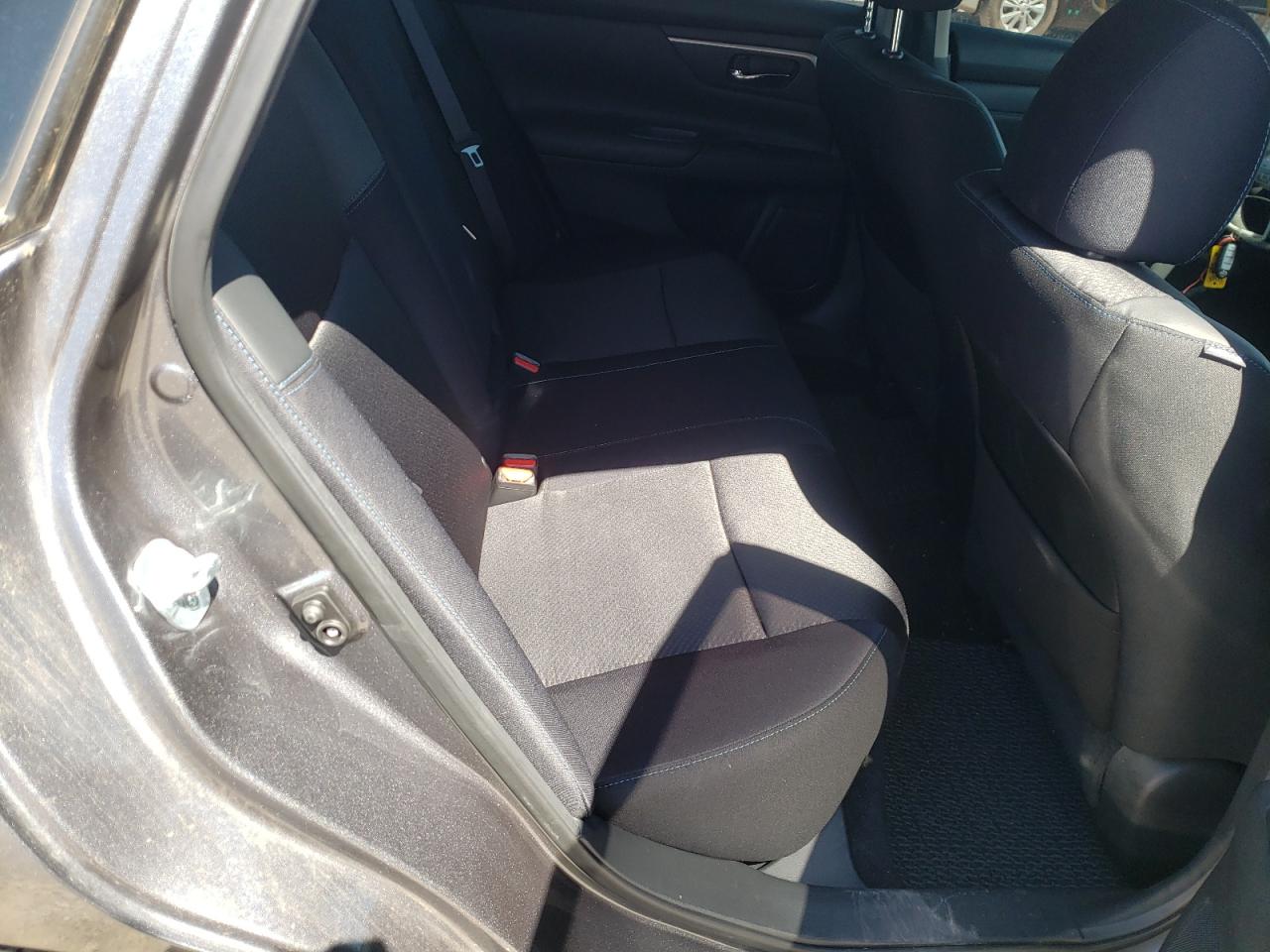 Photo 6 from auction – 2017 NISSAN ALTIMA 2.5 with VIN 1N4AL3AP1HN324734