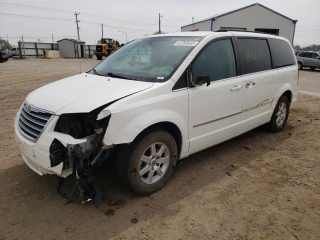 Photo 2 from auction – 2010 CHRYSLER TOWN & COU with VIN 2A4RR5D16AR293014