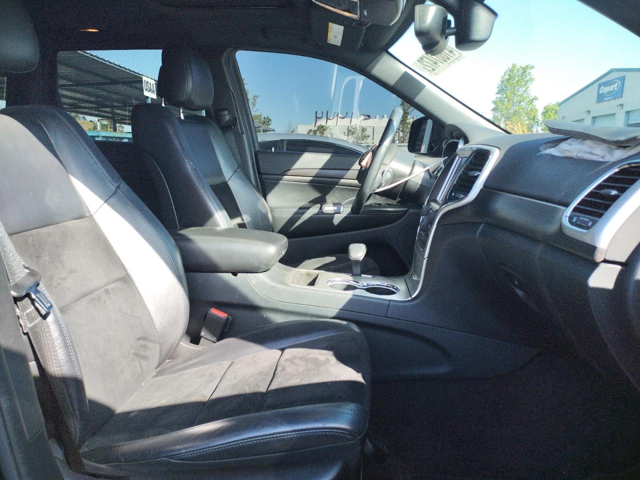 Photo 5 from auction – 2015 JEEP GRAND CHER with VIN 1C4RJFAG2FC225238