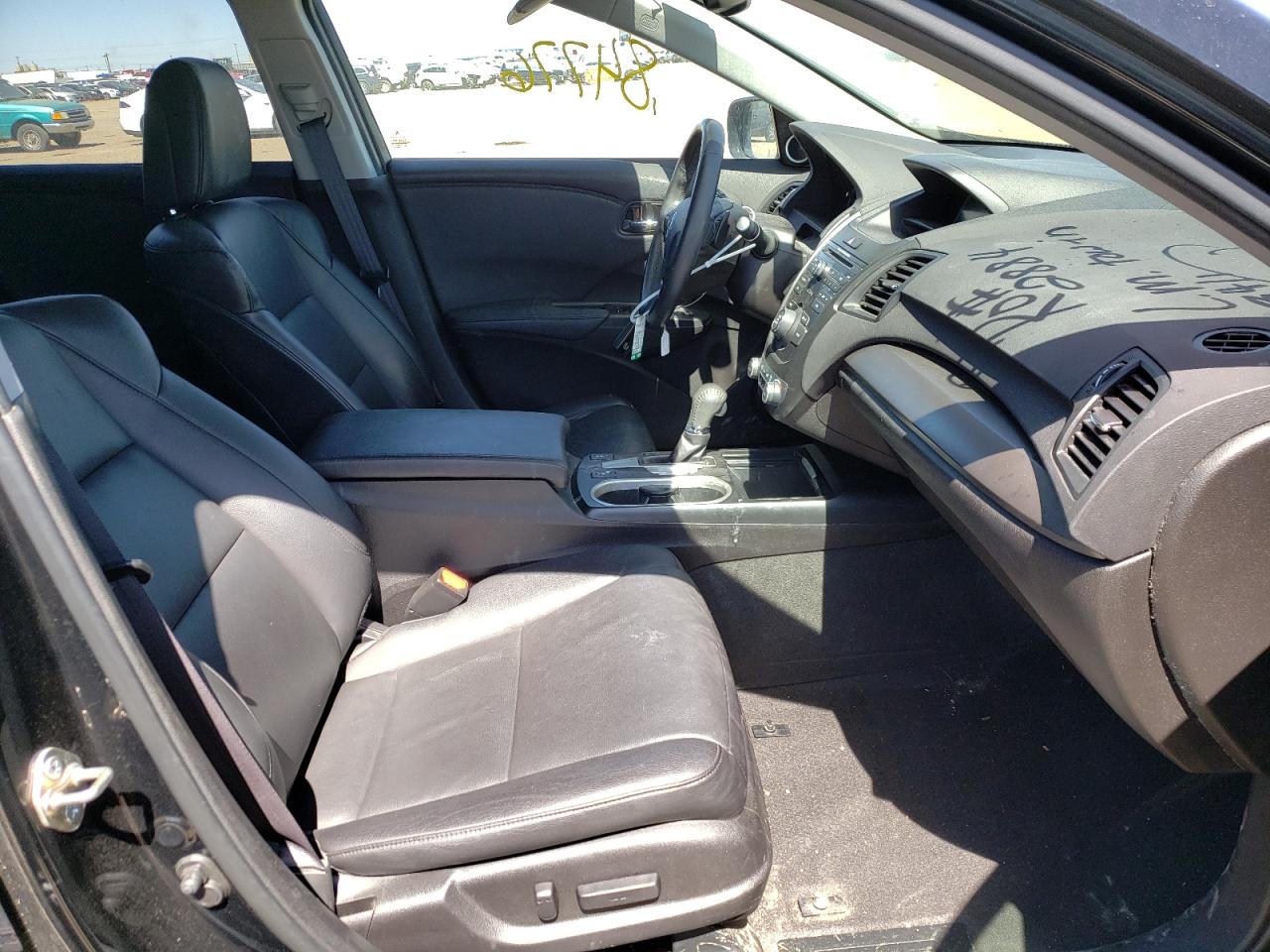 Photo 5 from auction – 2016 ACURA RDX with VIN 5J8TB4H39GL019931