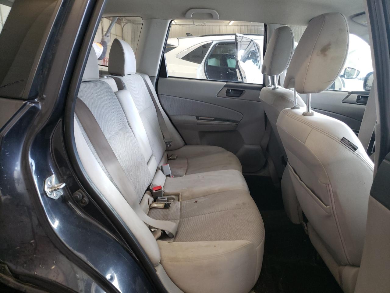 Photo 6 from auction – 2011 SUBARU FORESTER 2 with VIN JF2SHABC4BG766789