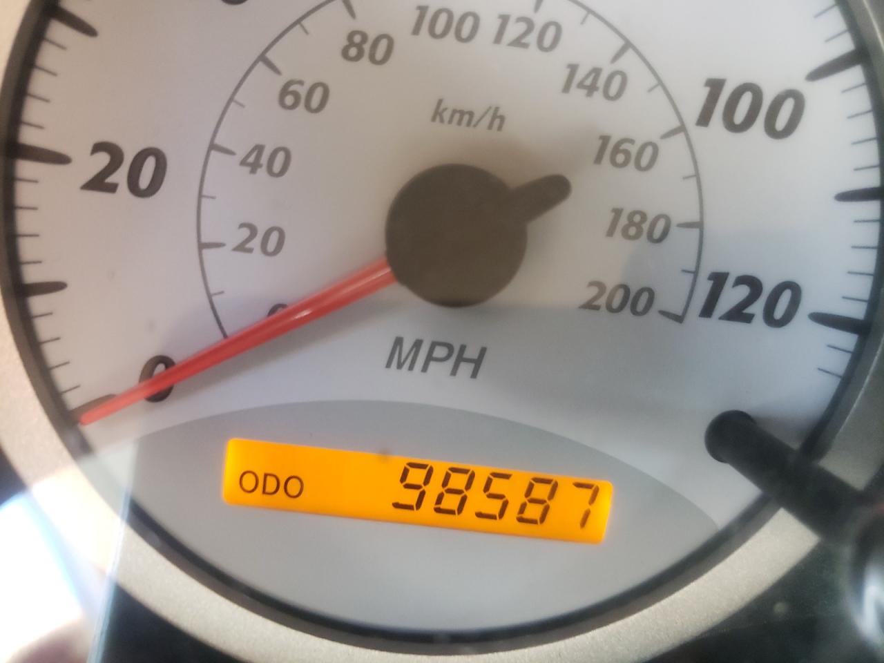 صورة رقم 8 من المزاد - 2004 TOYOTA RAV4 مع VIN JTEHD20V046010556