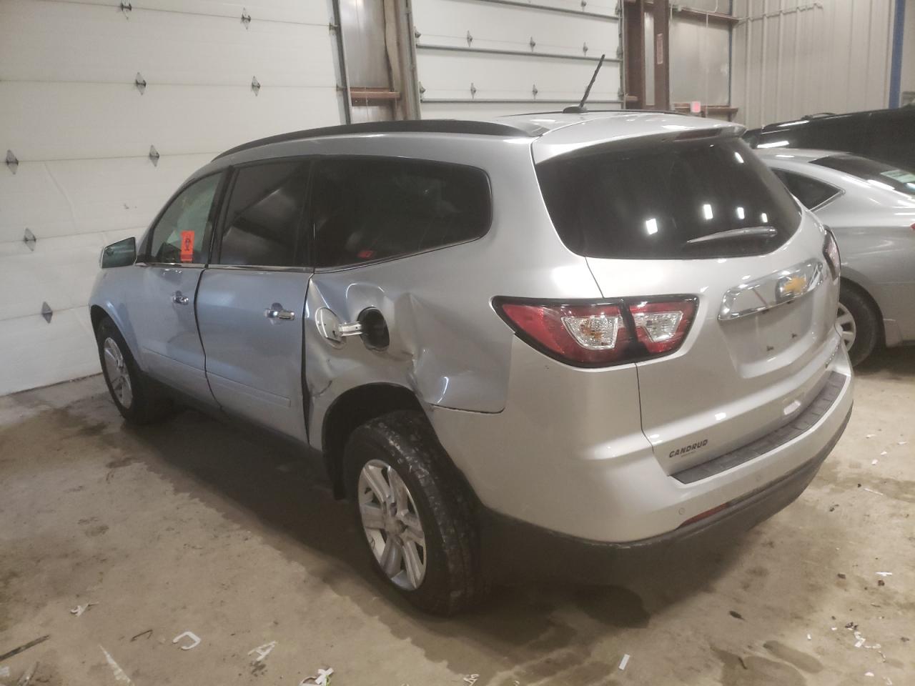 Photo 3 from auction – 2014 CHEVROLET TRAVERSE L with VIN 1GNKRGKD4EJ271076