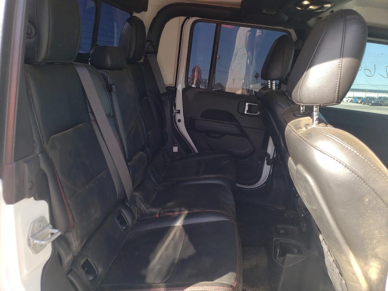 Photo 6 from auction – 2020 JEEP GLADIATOR with VIN 1C6JJTBGXLL155341