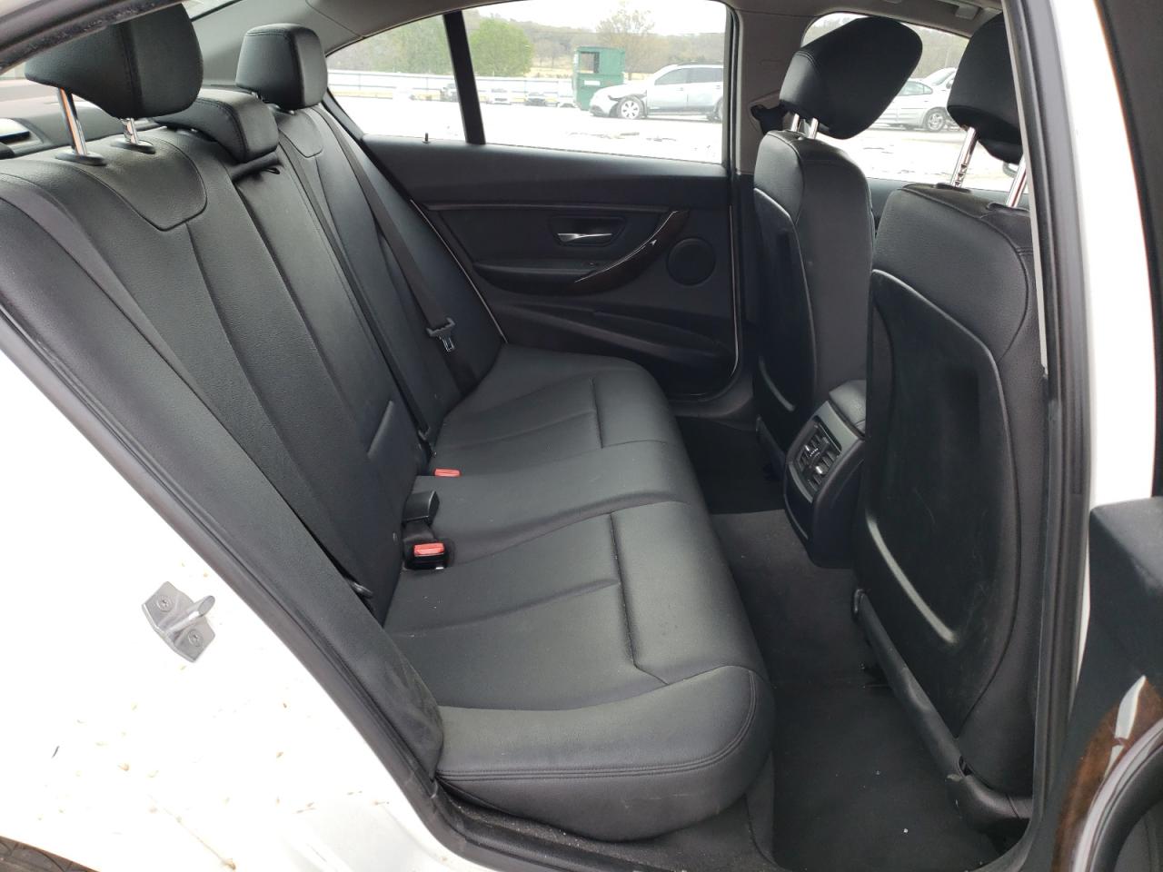 Photo 6 from auction – 2015 BMW 320 with VIN WBA3B1G5XFNT07862