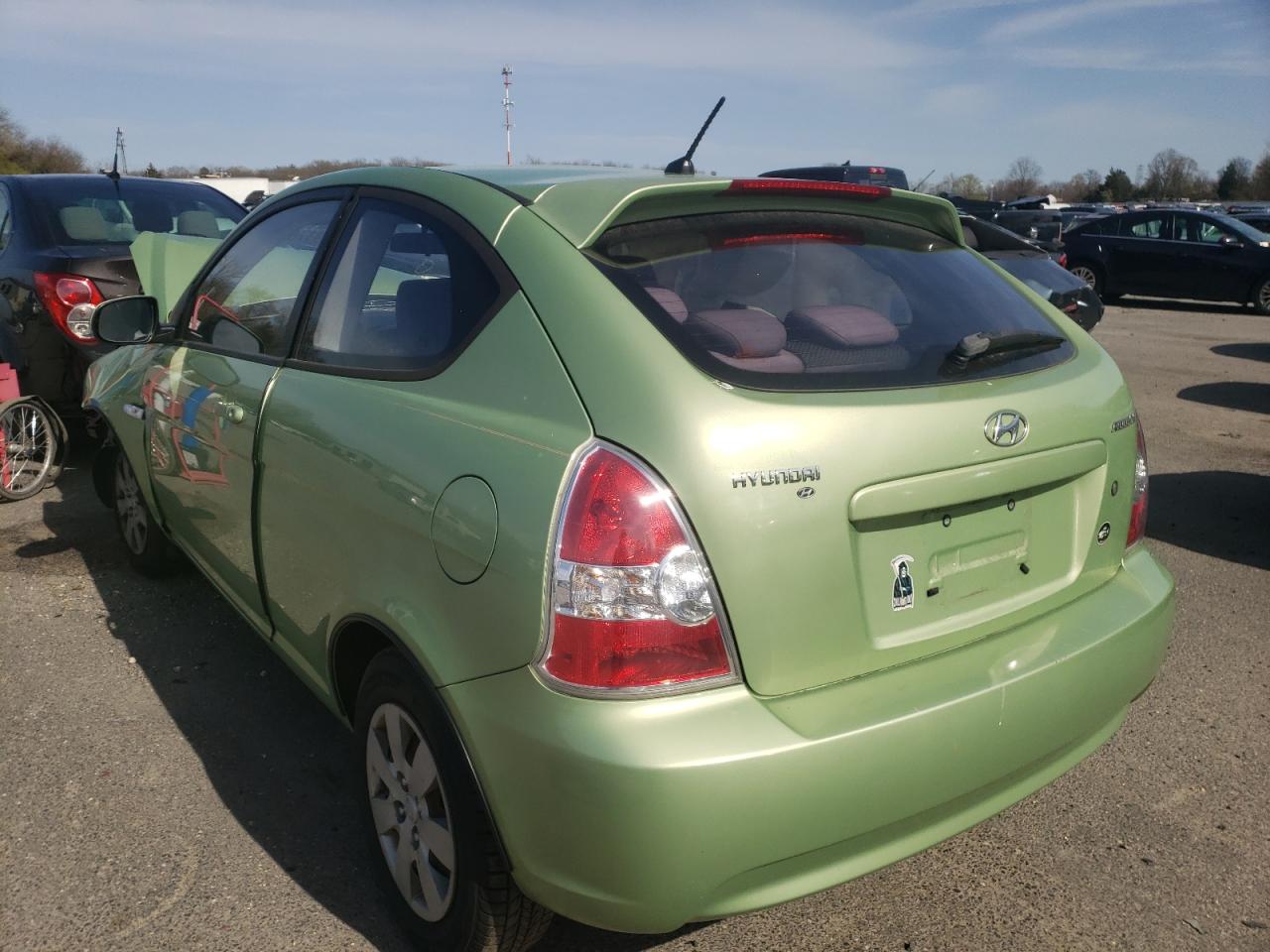 Photo 3 from auction – 2010 HYUNDAI ACCENT BLU with VIN KMHCM3AC2AU158373