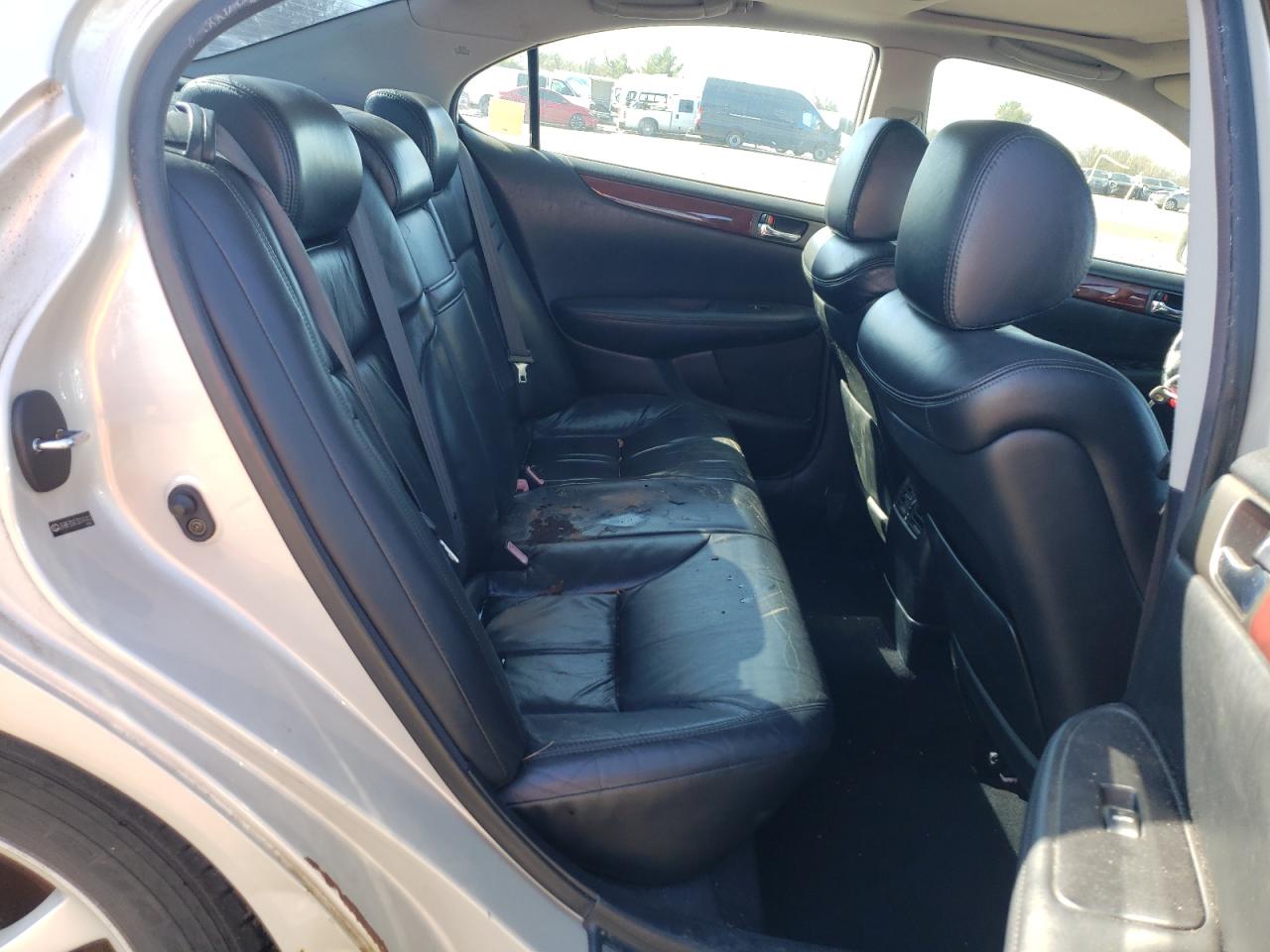 Photo 6 from auction – 2003 LEXUS ES 300 with VIN JTHBF30G130141412